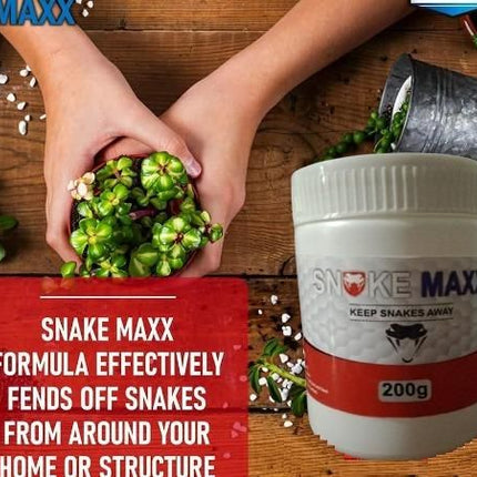 Snake Maxx Non-Toxic Biodegradable Pet-Friendly Snake Repellent Powder 200g